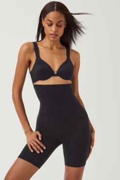 Lange Shorts mit hohem Bund Nude. SPANX