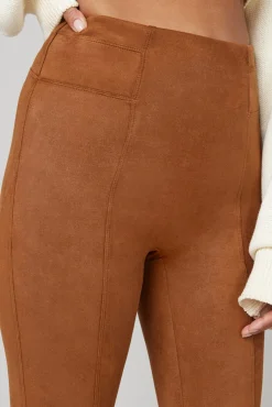 Leggings moldadoras efeito camurça