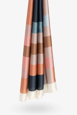 Lenço de cetim com estampado geométrica