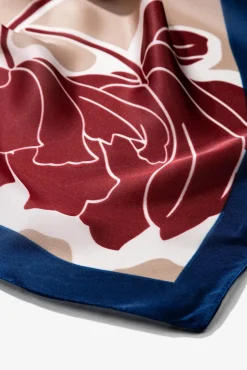 Lenço de cetim com estampado floral