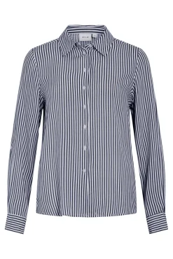 Long-sleeved shirt