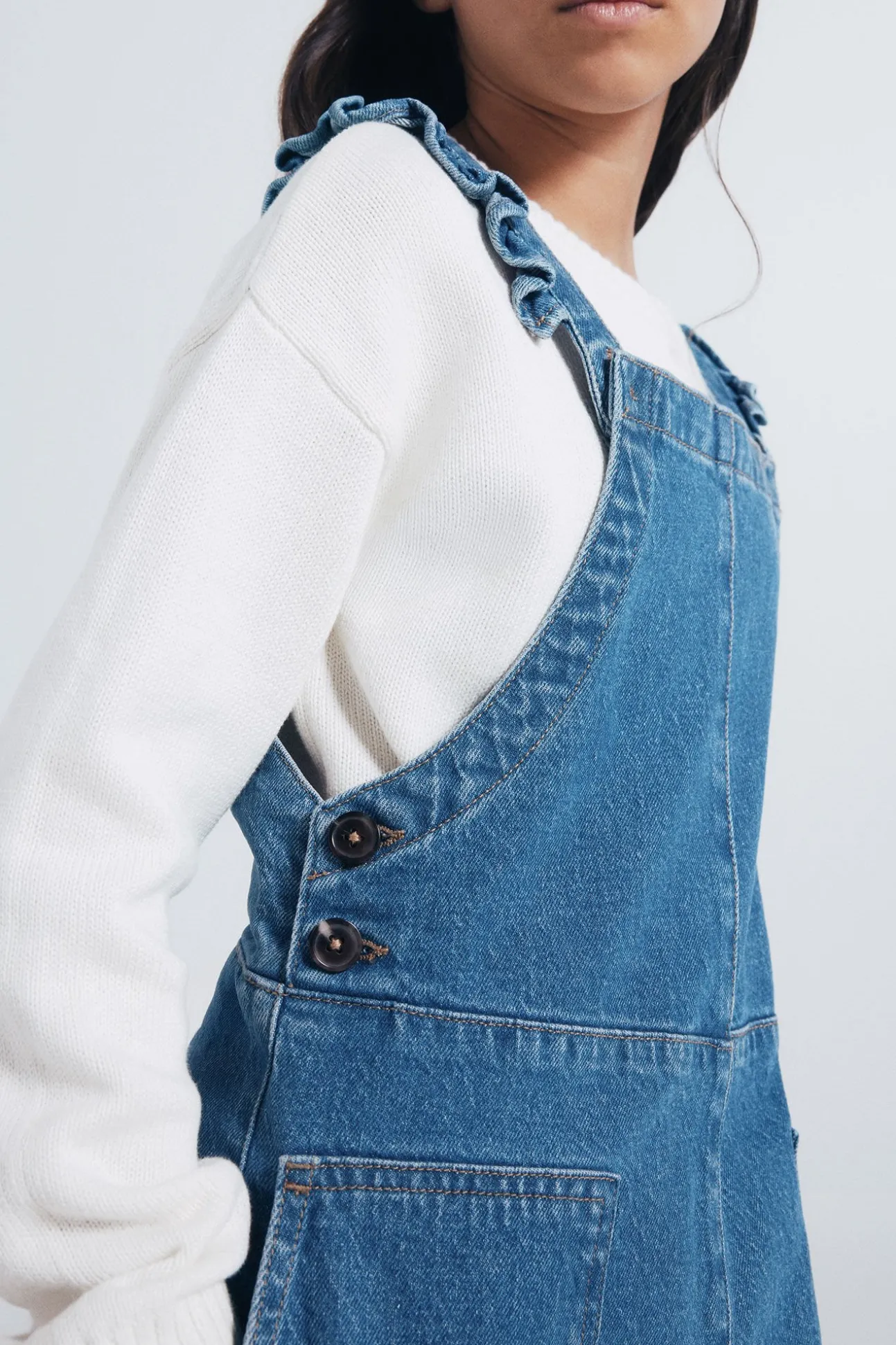 Macacão jeans longo para meninas