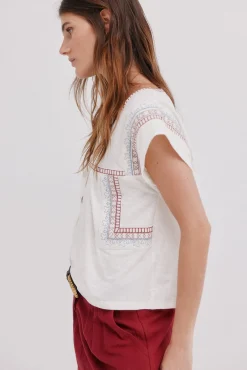 Malena. T-shirt bordada