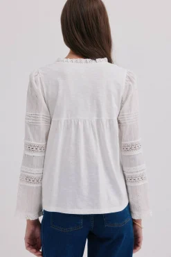 Marina. T-shirt bordada