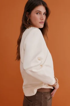 Mila. Moletom sweatshirt