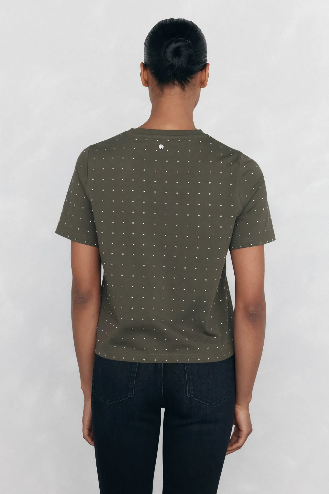 Mini camiseta cravejada