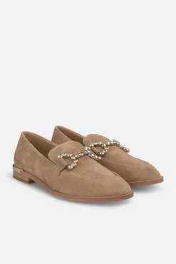 Mocassim com detalhe de strass