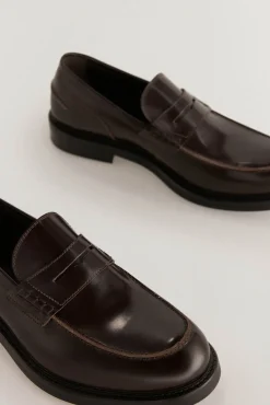 Mocassim vestir pele