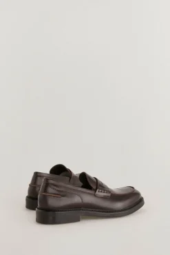 Mocassim vestir pele