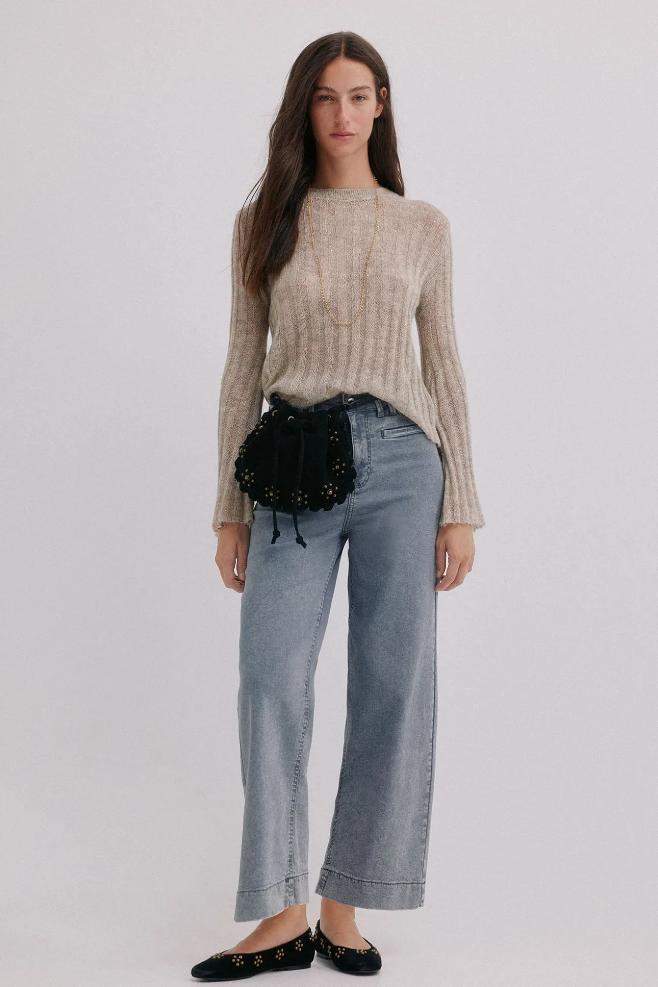 Neus. Camisola de gola redonda