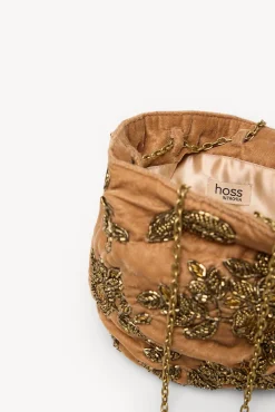 Nina. Bolsa de veludo e miçangas