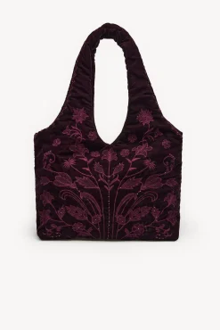 Nuria. Bolsa hobo de veludo bordado