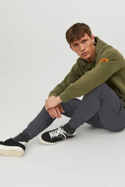 Pantalón cargo slim fit