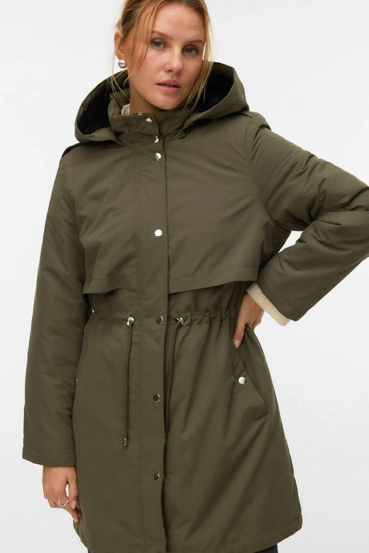 Parka com botões prateados
