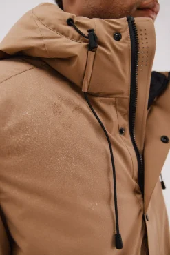 Parka com capuz