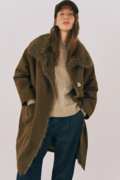 Parka com gola de pele