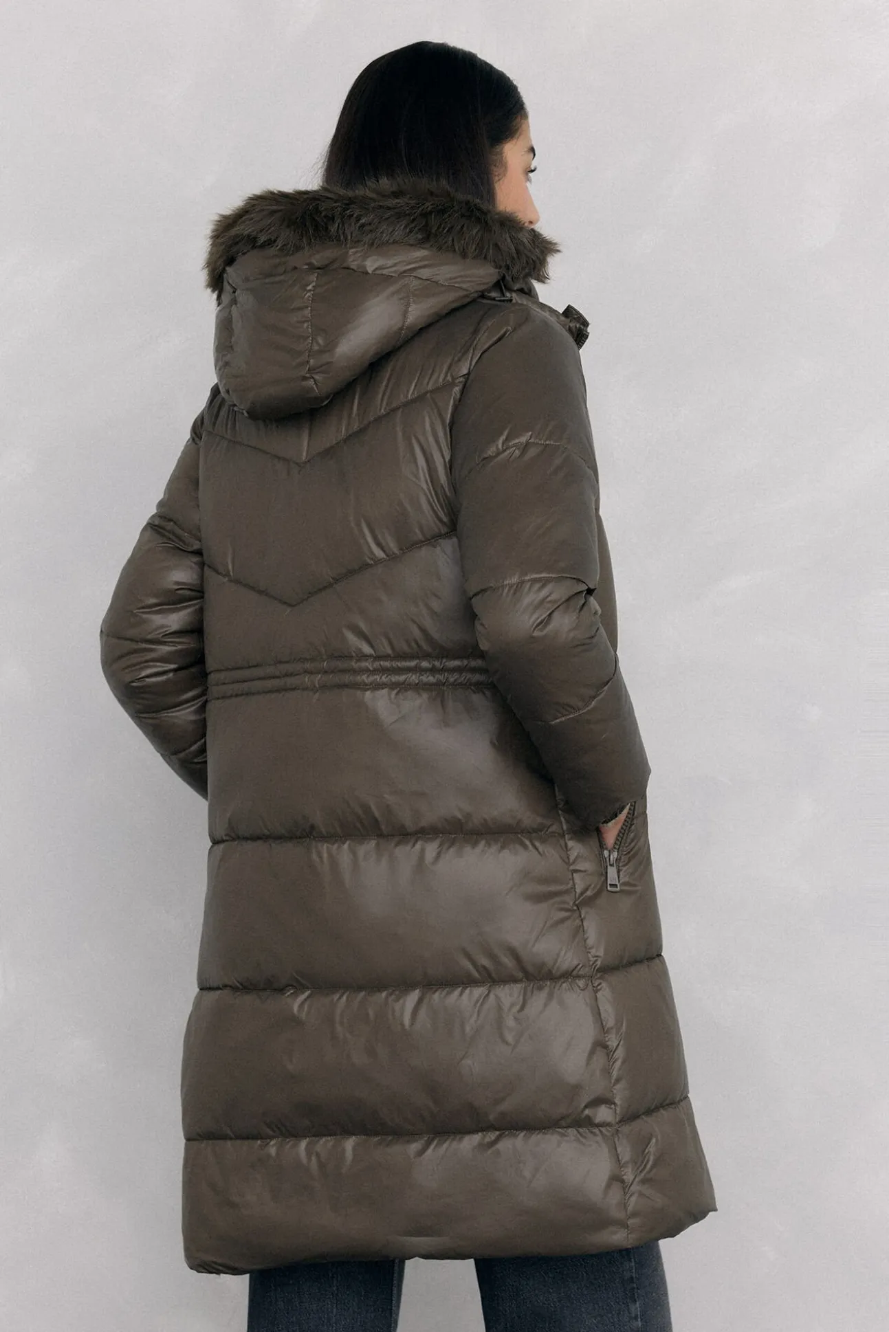 Parka comprida capuz
