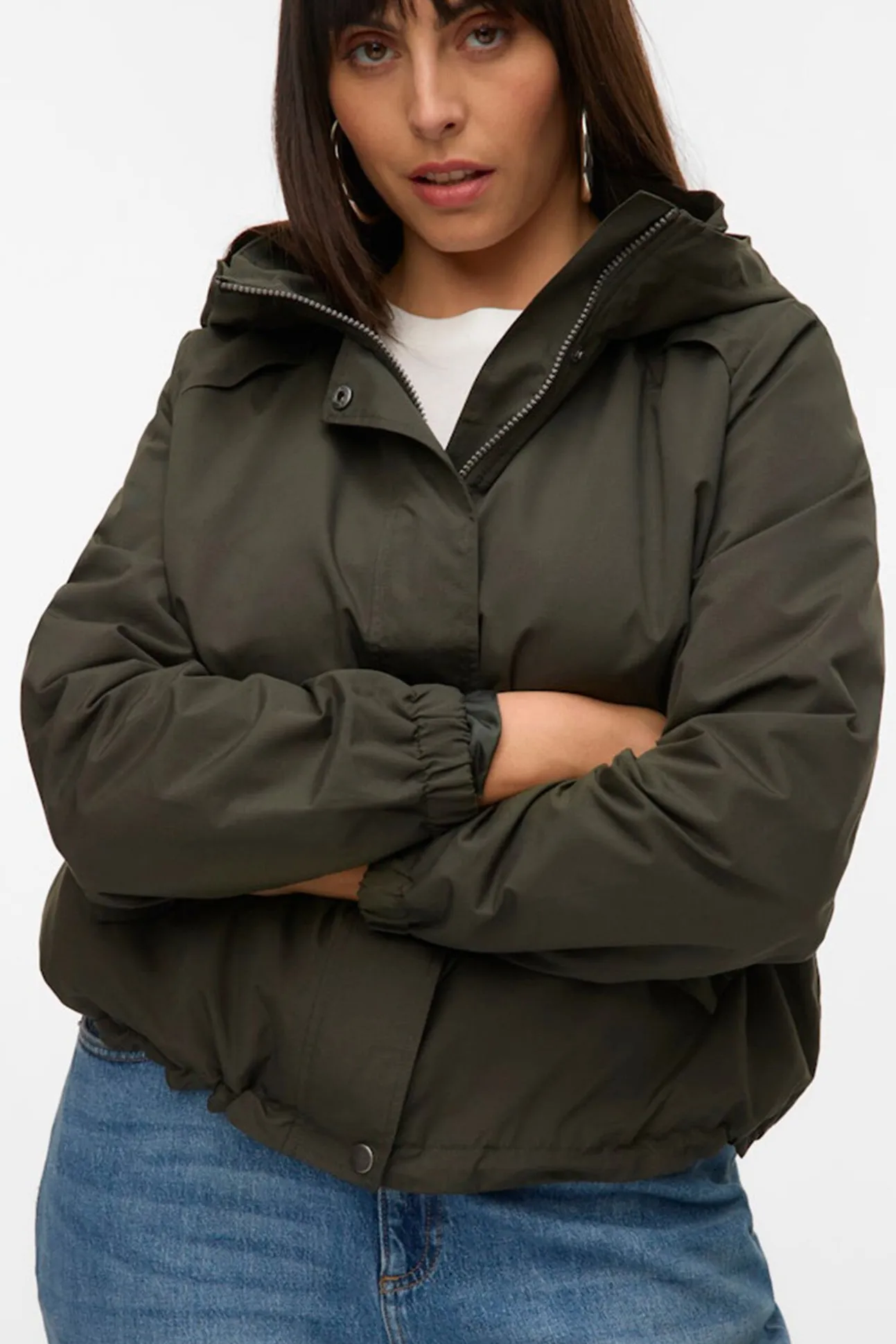 Parka curta com capuz plus size