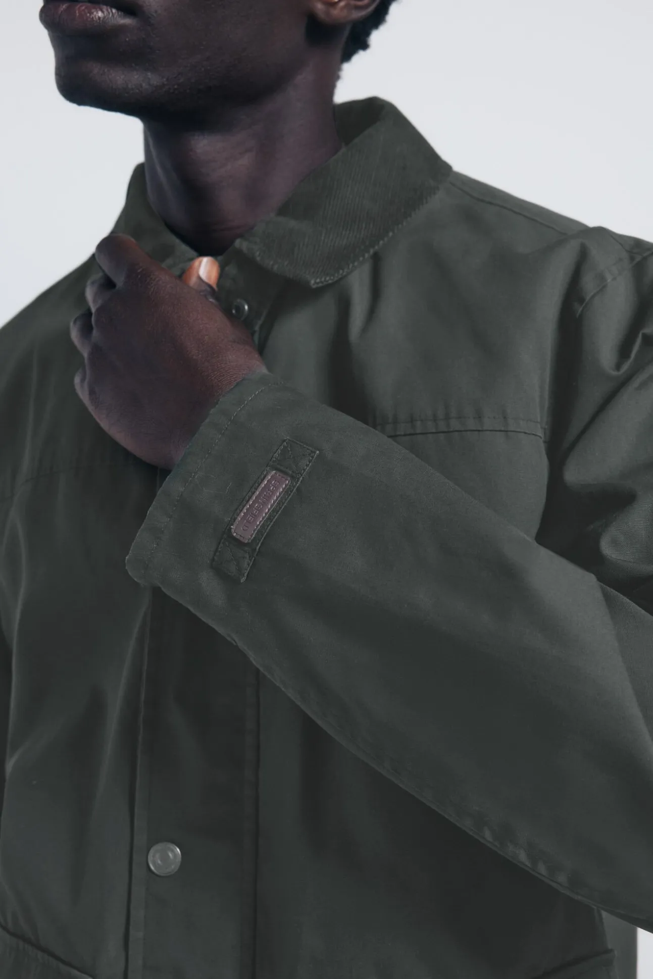 Parka curta de gola veludo