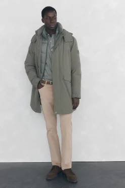 Parka longa com capuz e vista