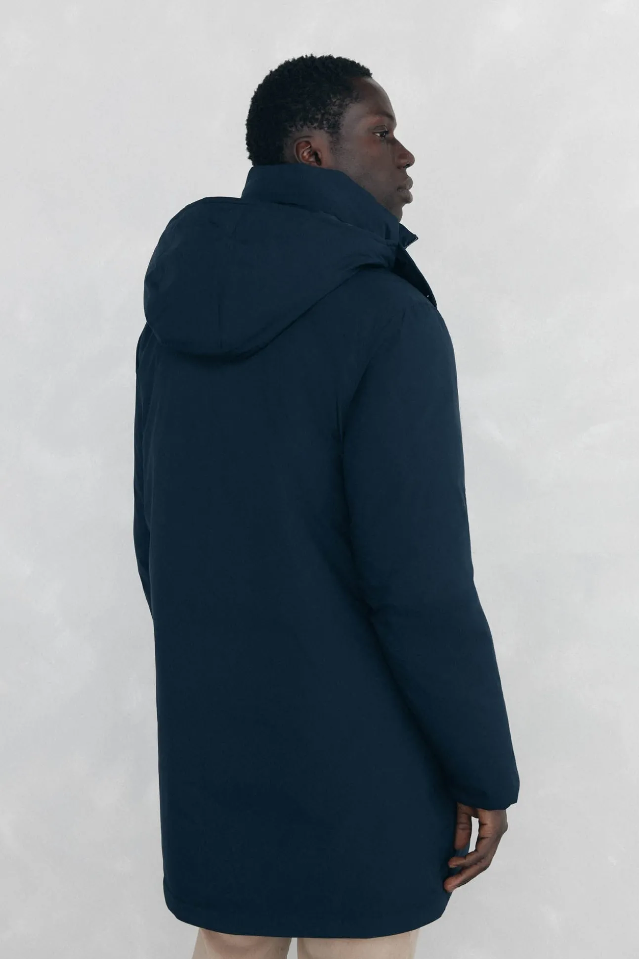 Parka longa com capuz e vista