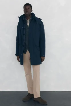 Parka longa com capuz e vista
