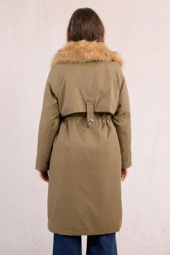 Parka longa com gola de pele