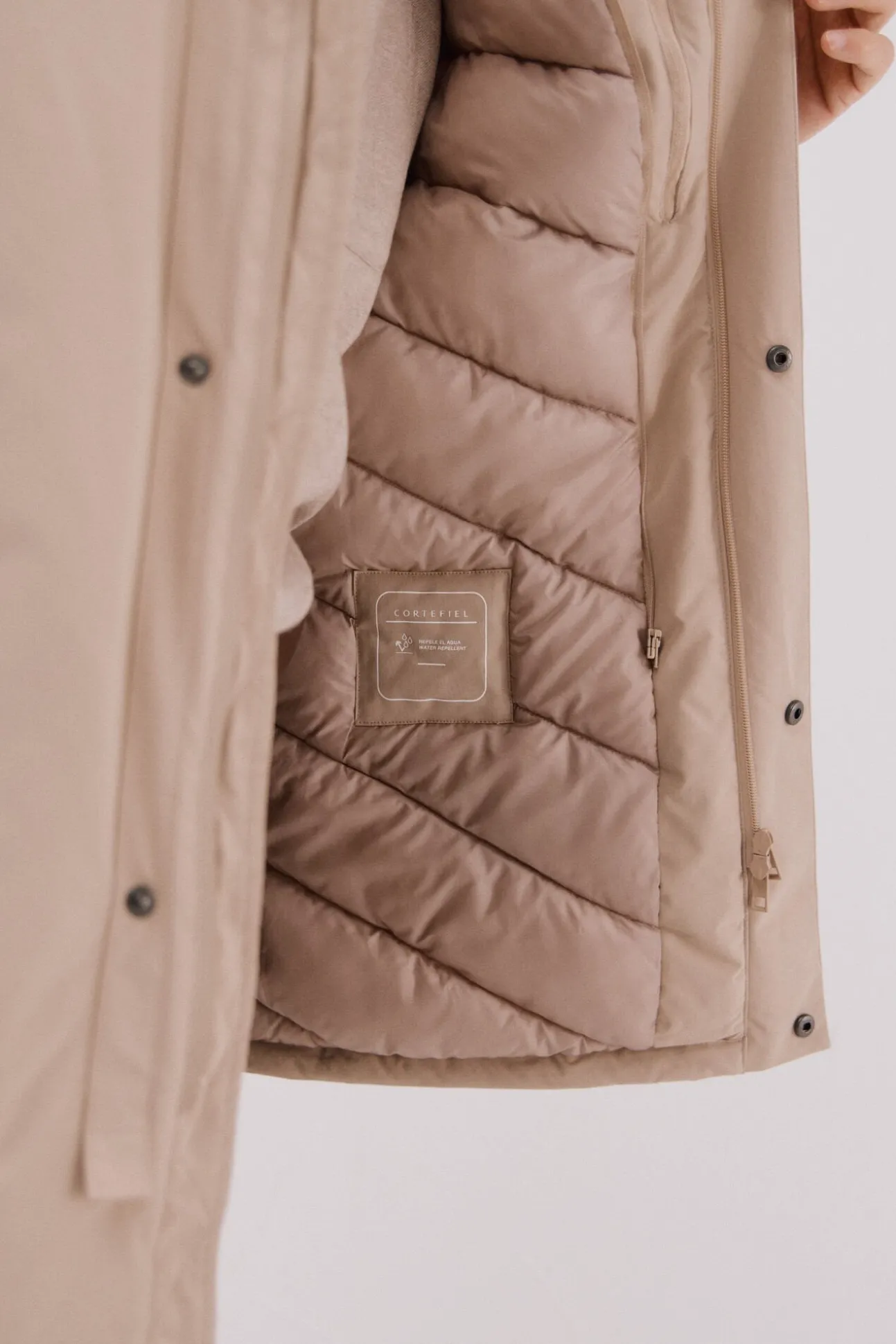 Parka técnica com vistas removíveis