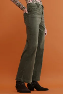 Paulette. Calça de perna larga