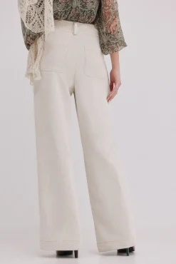 Payton. Calça de veludo cotelê