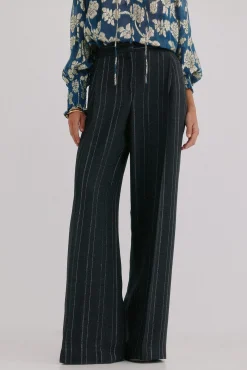 Pietra. Riscas calça