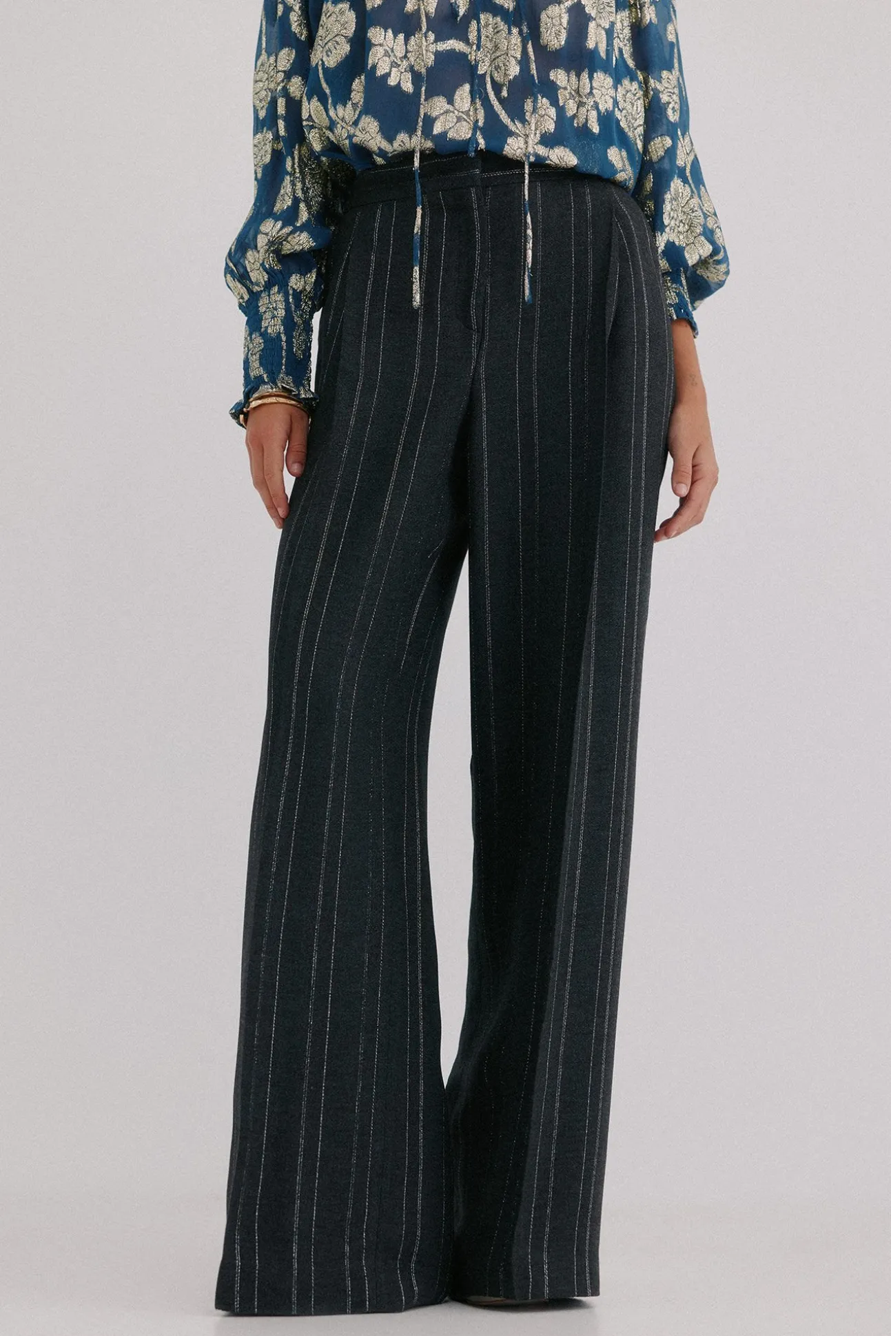 Pietra. Riscas calça