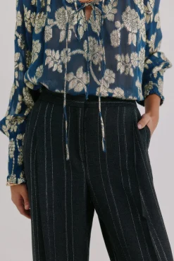Pietra. Riscas calça