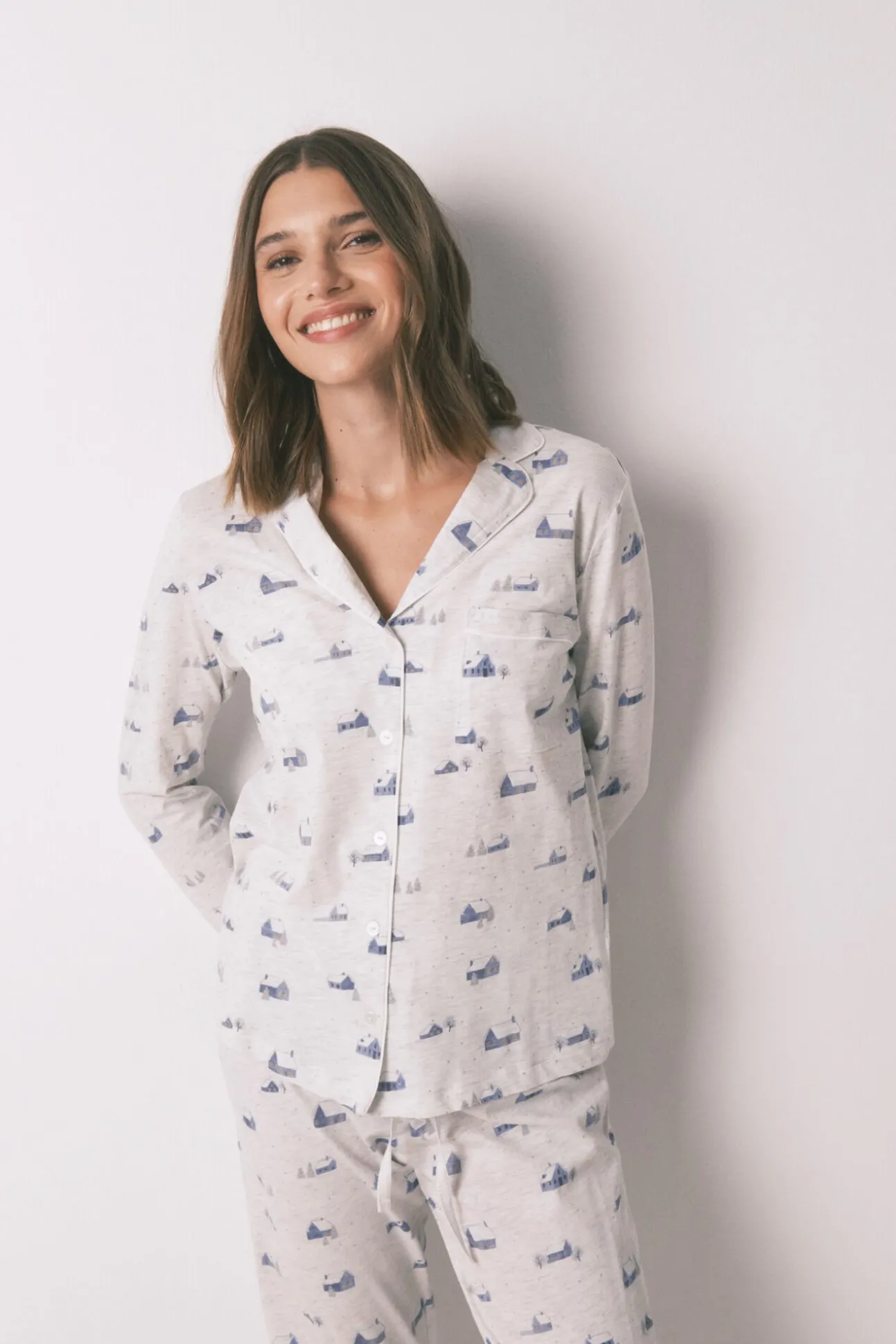 Pijama camiseiro longo 100% algodão cinza com estampa de casa
