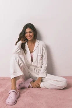 Pijama camiseiro riscas branca
