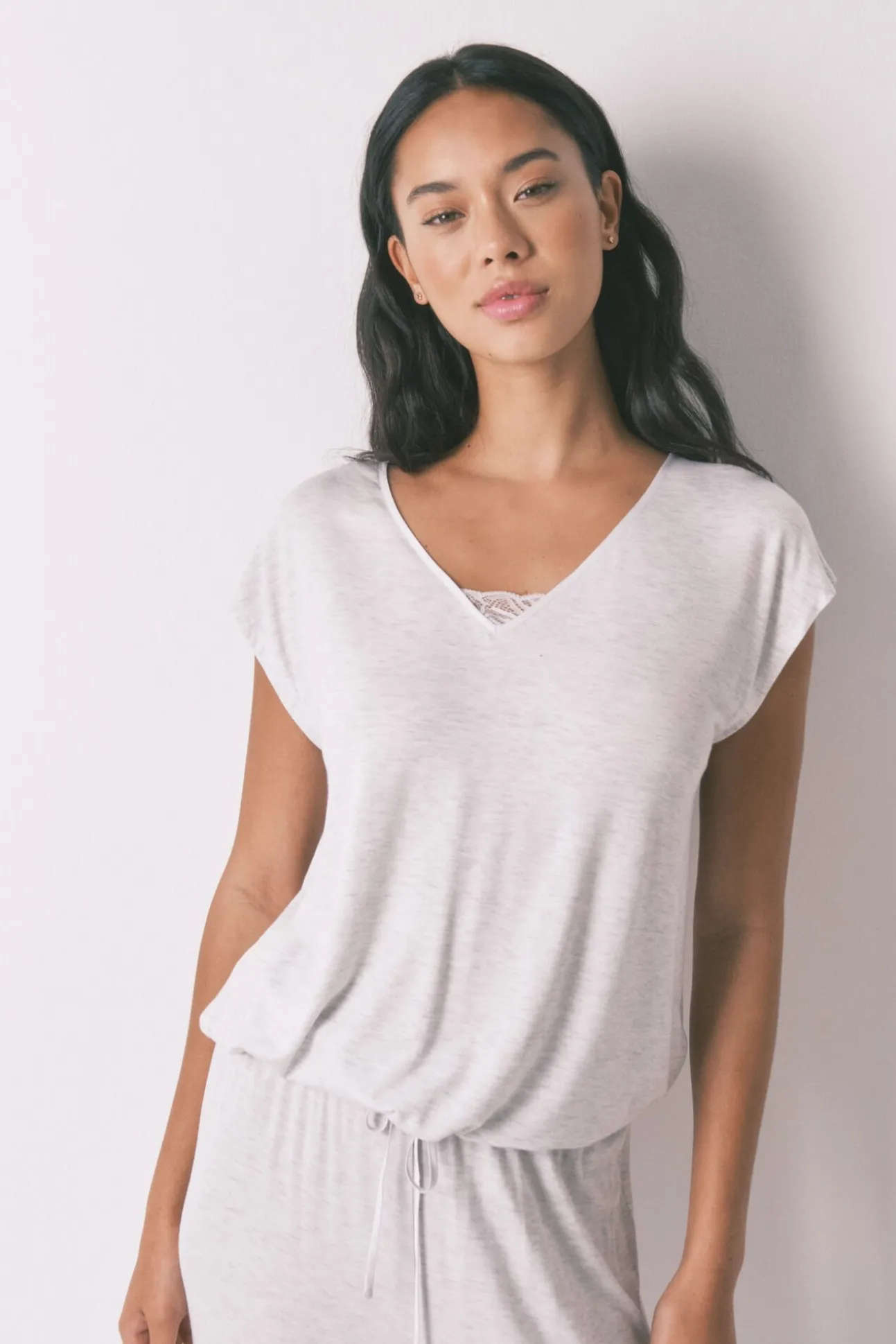 Pijama Capri de viscose cinza com soft touch