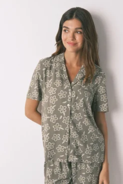 Pijama capri de viscose com flores cáqui