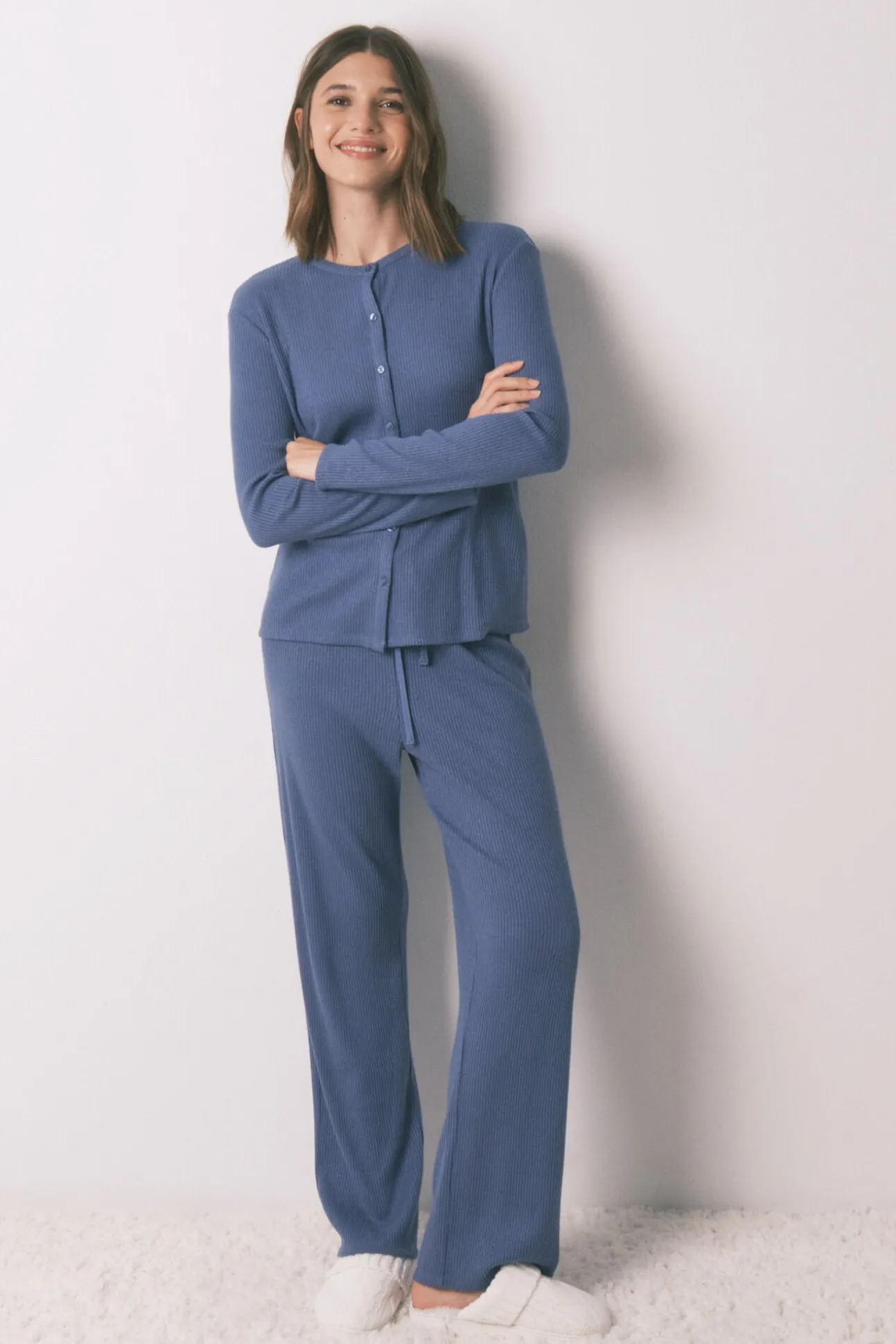 Pijama comprido canalé com efeito brilho azul