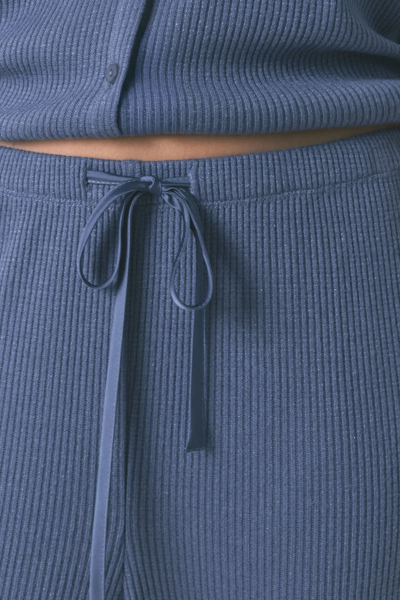 Pijama comprido canalé com efeito brilho azul