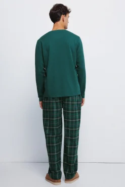 Pijama comprido com calça xadrez