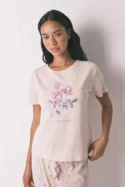 Pijama comprido com flores rosa