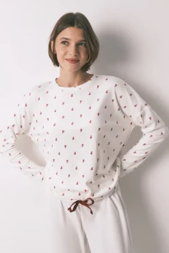 Pijama comprido com flores