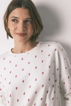 Pijama comprido com flores