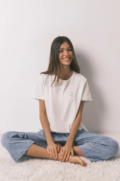 Pijama comprido com mangas curtas e estampado floral