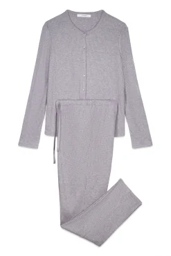 Pijama comprido em cinza brilhante