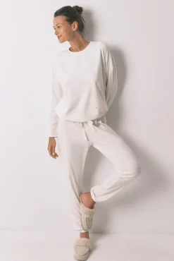 Pijama comprido em veludo branco macio com glitter