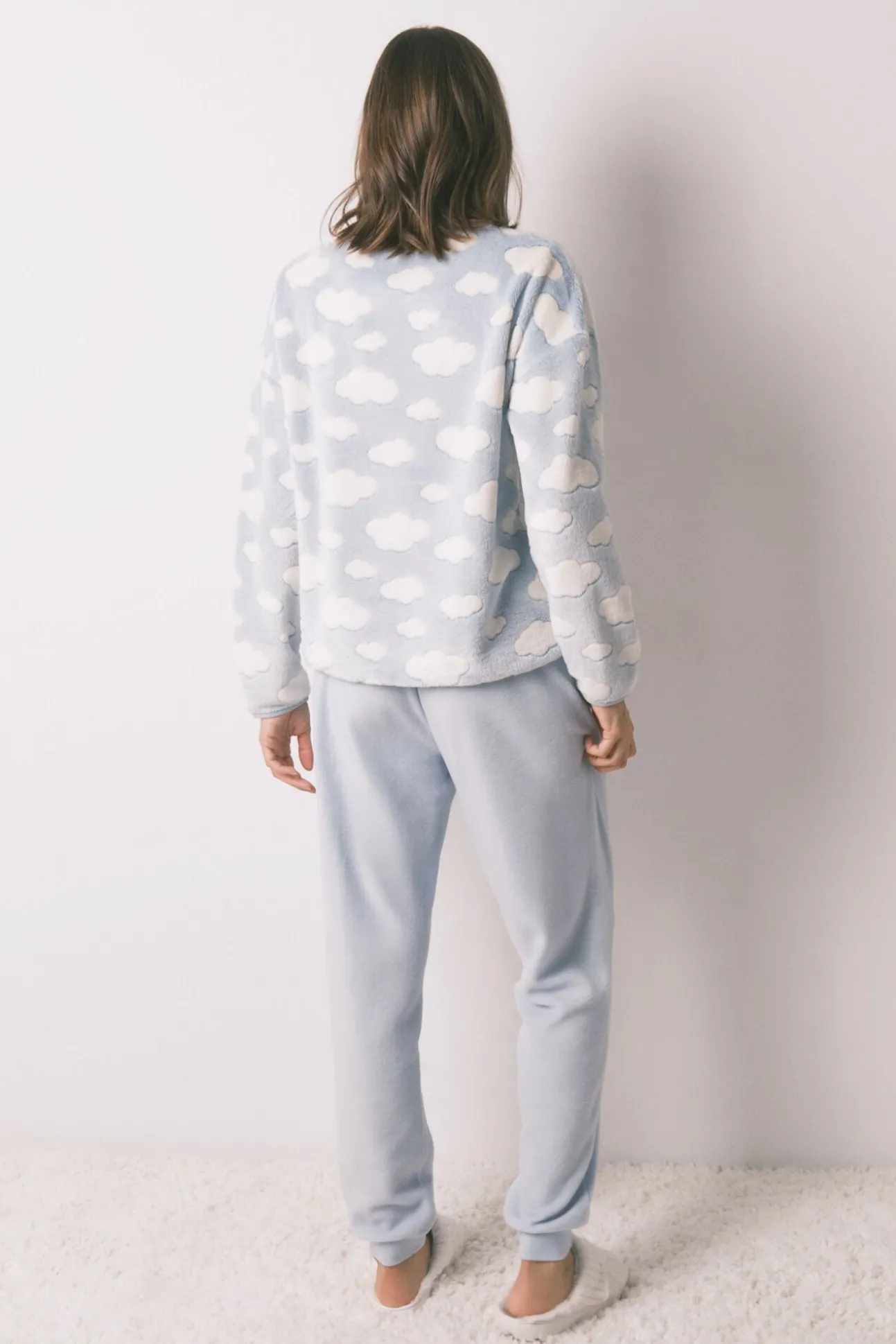 Pijama comprido polar mousse nuvens