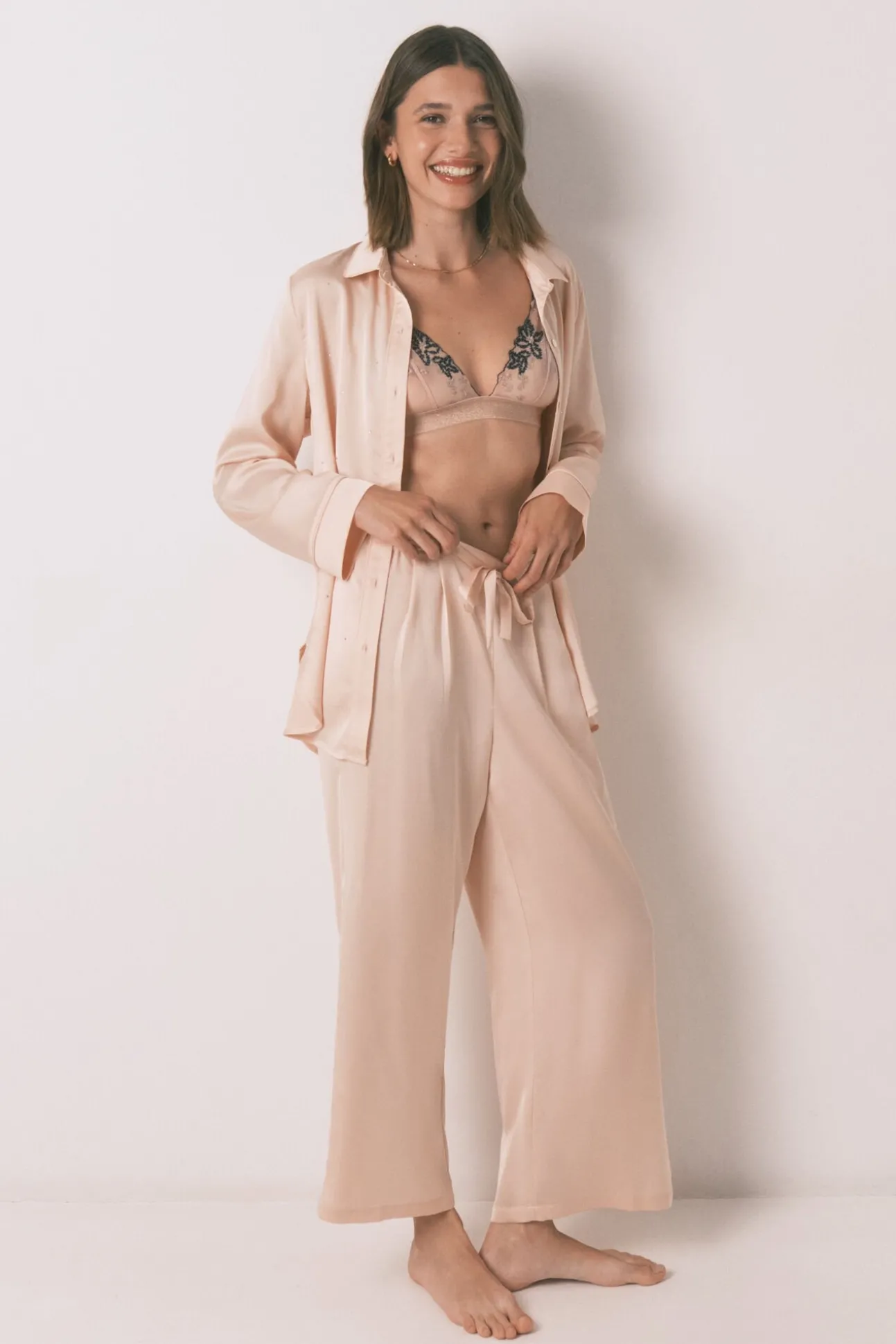 Pijama comprimida de strass em satin laranja