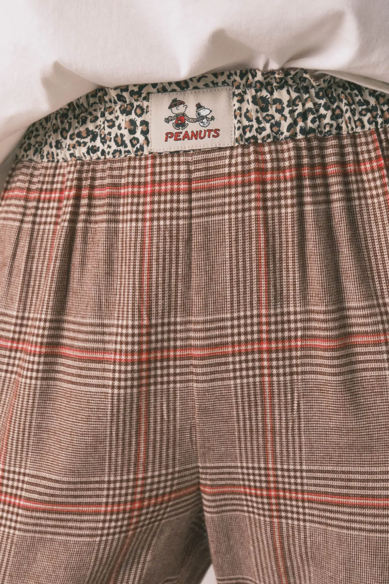 Pijama longo 100% algodão estampado xadrez Snoopy