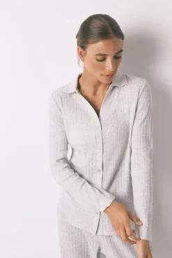Pijama longo de algodão canelado cinza